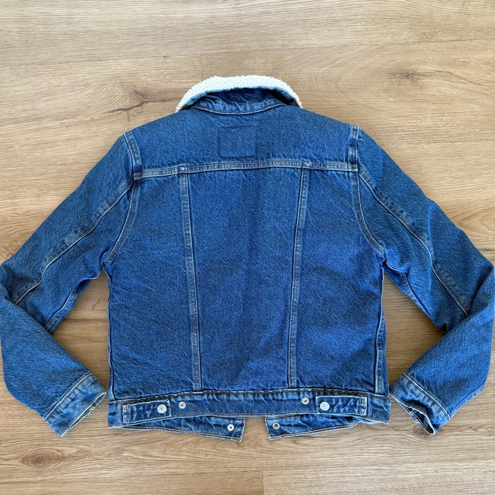 Levi Strauss Classic Blue Denim Jacket with Cream Sherpa Lining Size Small - Picture 5 of 6